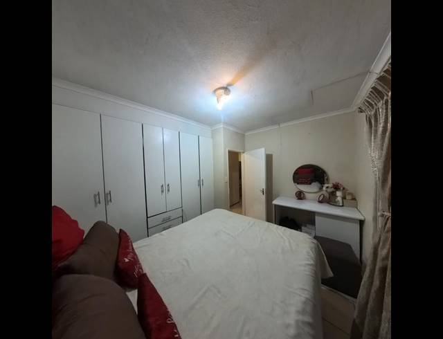 2 BEDROOM TOWNHOUSE FOR SALE IN EDLEEN